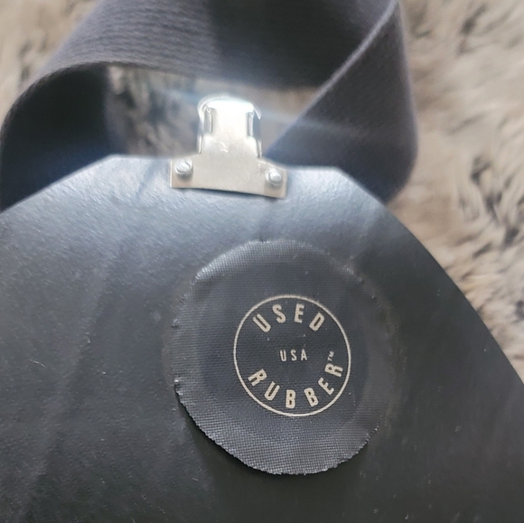 Vintage rycled tire tube- messenger bag - Picture 3 of 10